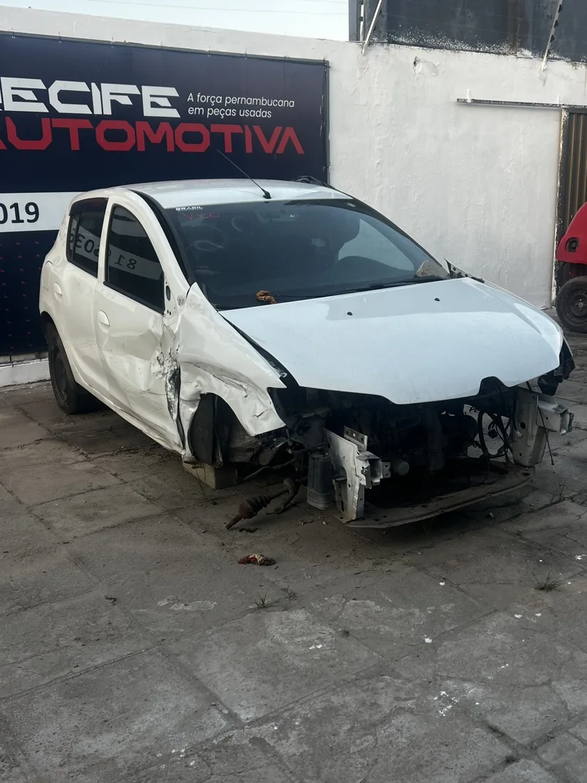 Sucata Renault SANDERO na Recife Automotiva
