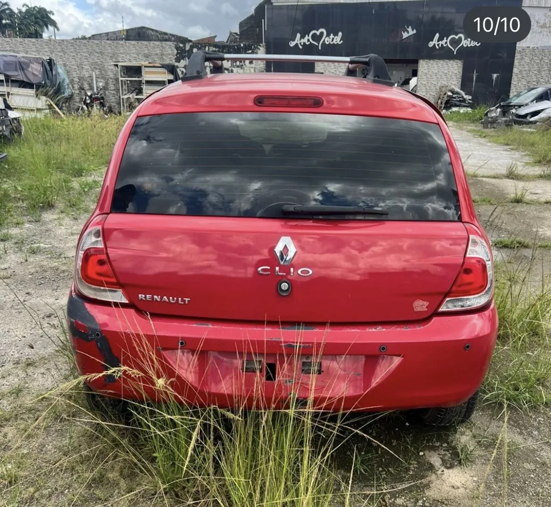 Sucata Renault CLIO HATCH na Recife Automotiva