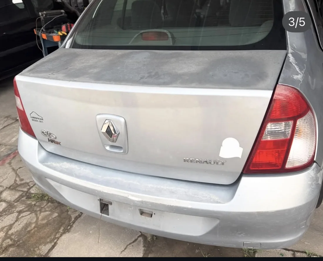 Sucata Renault CLIO SEDAN na Recife Automotiva