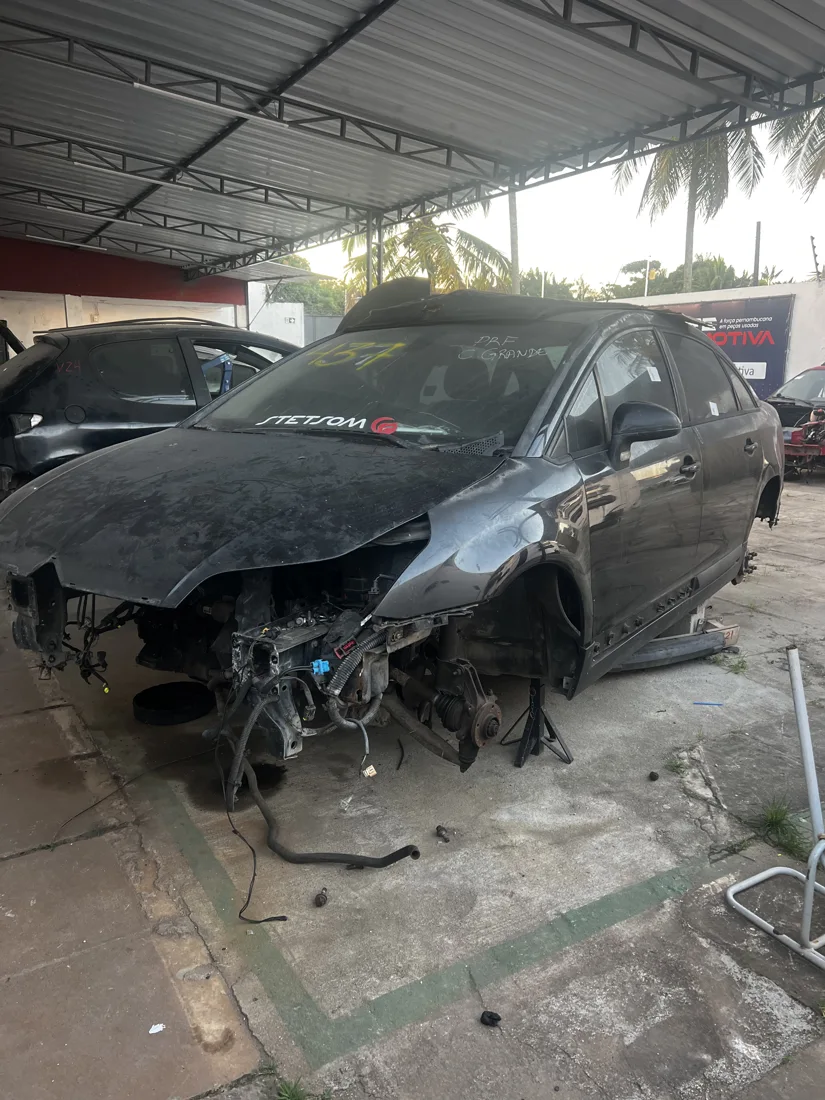 Sucata Citroën C4 PALLAS na Recife Automotiva